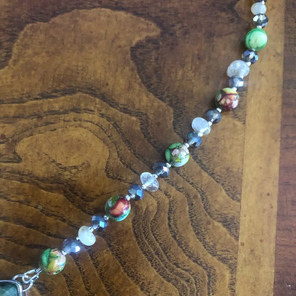 Handcrafted genuine stone cal silica citrine bow tie pendant necklace